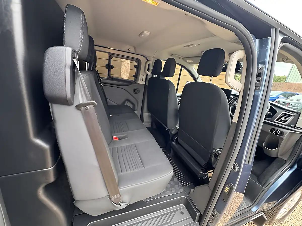 Used 2022 Ford Transit Custom 320 Limited Blue - Interior and Exterior details 15