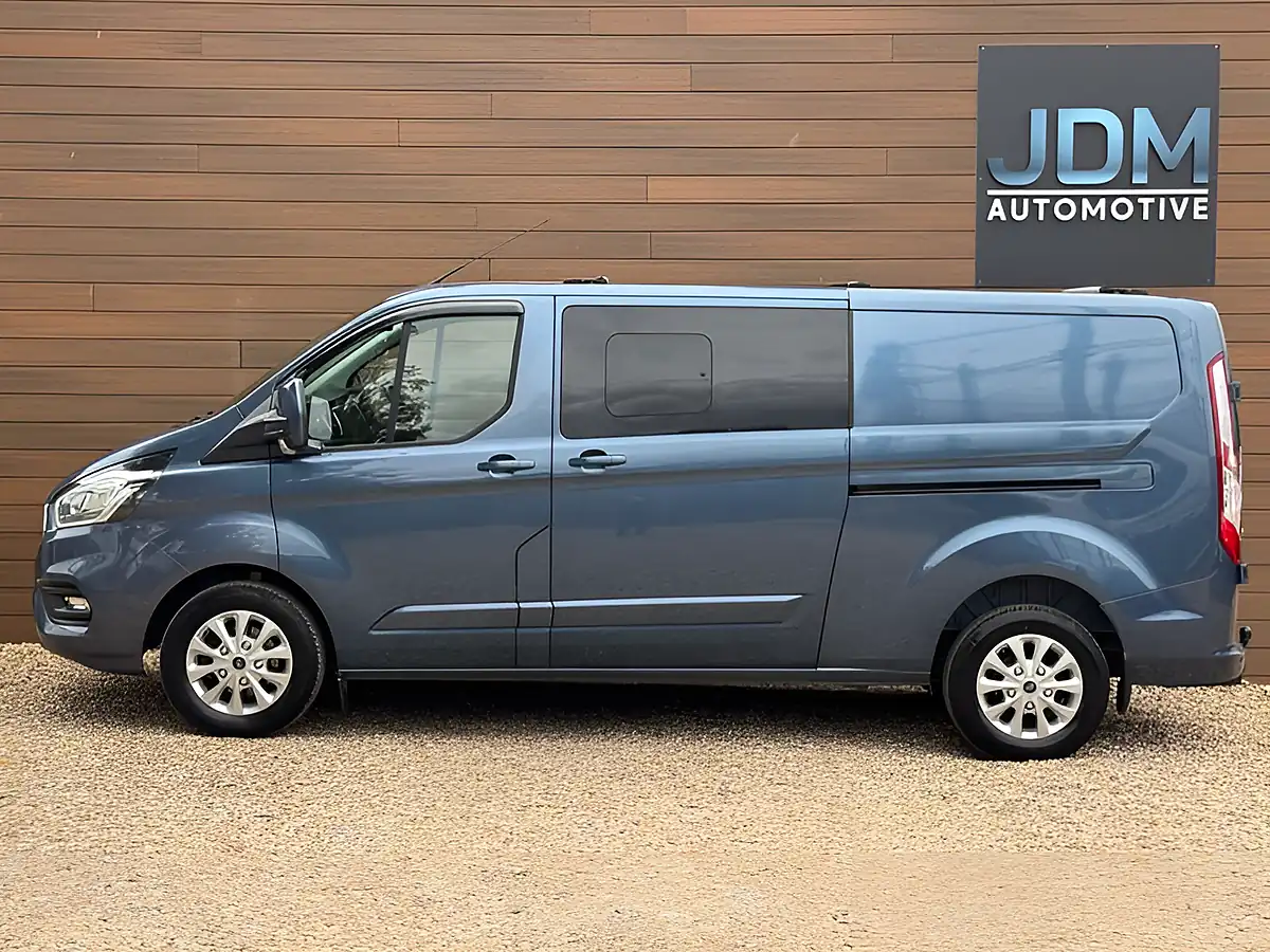 Used 2022 Ford Transit Custom 320 Limited Blue - Interior and Exterior details 8
