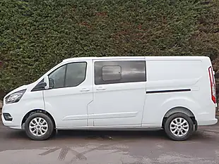 Used 2022 Ford Transit Custom 320 Limited White - Interior and Exterior details 14