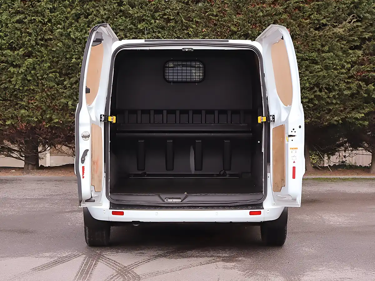Used 2022 Ford Transit Custom 320 Limited White - Interior and Exterior details 8