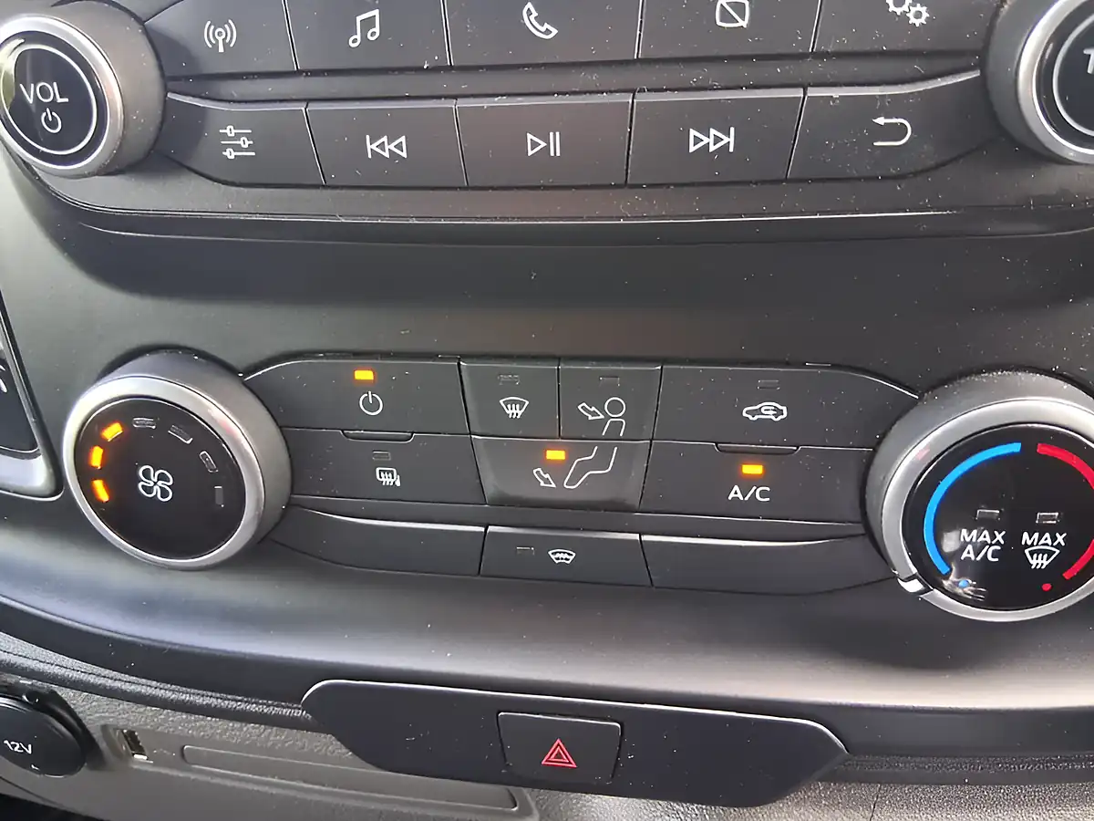 Used 2022 Ford Transit Custom 320 Panel Van L1 H2 Black - Interior and Exterior details 16