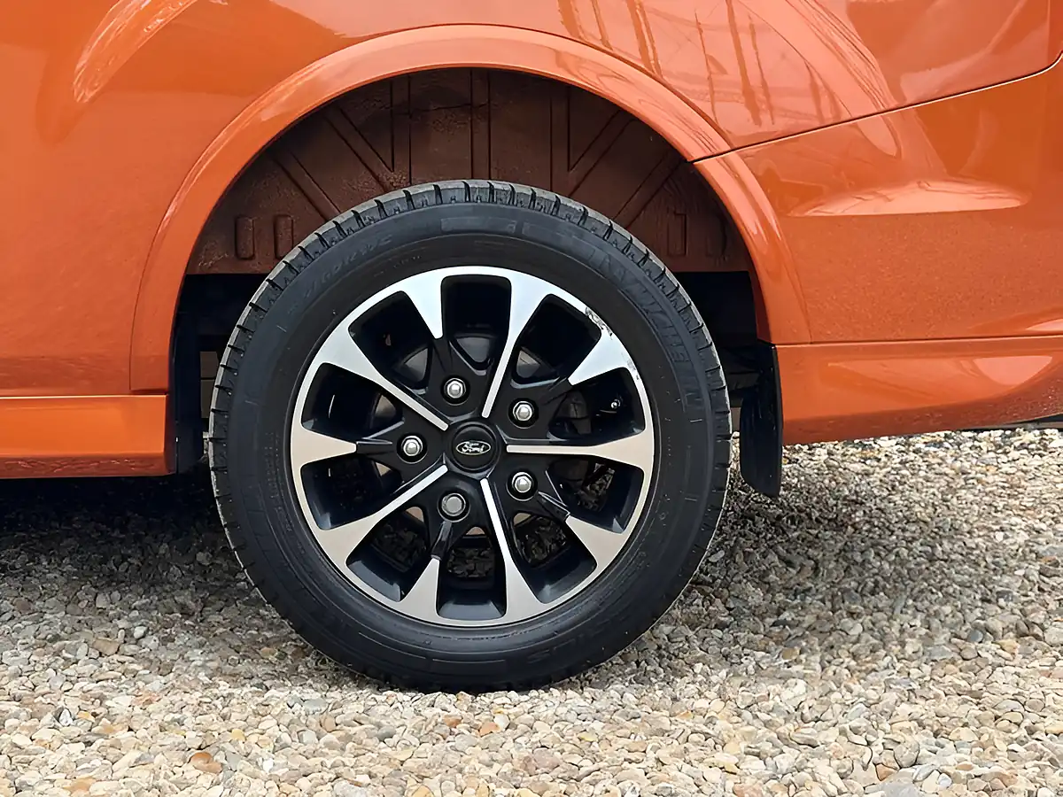 Used 2022 Ford Transit Custom 320 Sport Orange Glow - Interior and Exterior details 13