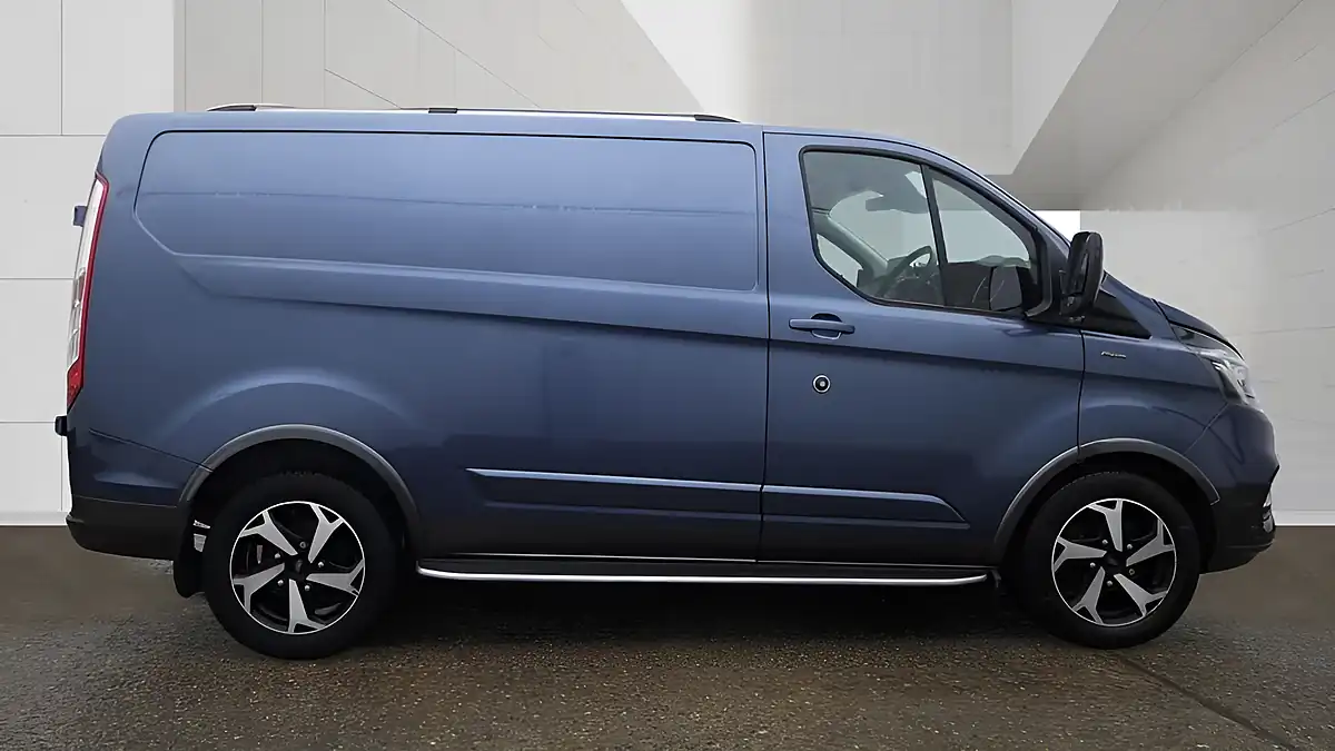 Used 2022 Ford Transit Custom Active Blue - Interior and Exterior details 6