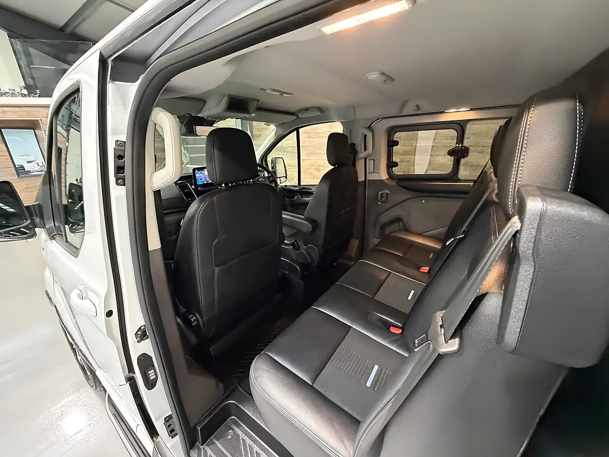 Used 2022 Ford Transit Custom Active White - Interior and Exterior details 11