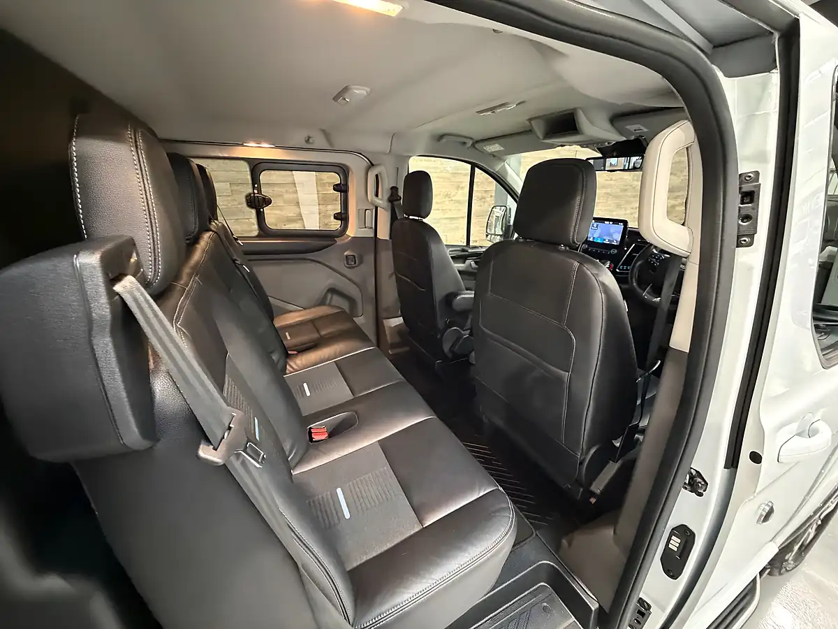 Used 2022 Ford Transit Custom Active White - Interior and Exterior details 13