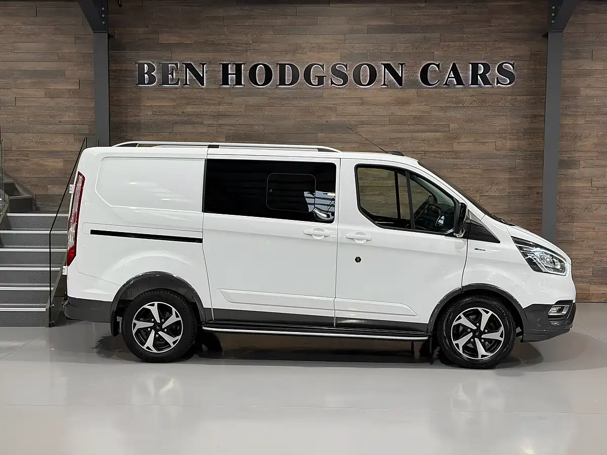 Used 2022 Ford Transit Custom Active White - Interior and Exterior details 5