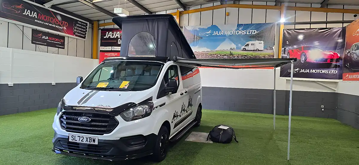 Used 2022 Ford Transit Custom Campervan White - Front View