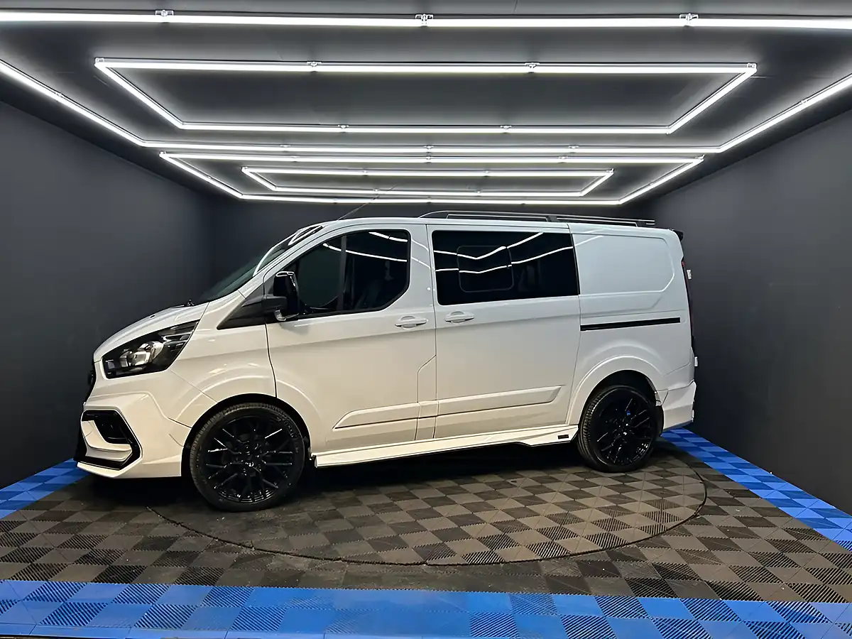 Used 2022 Ford Transit Custom Leader Crew Frozen White - Interior and Exterior details 10