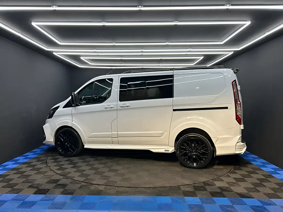 Used 2022 Ford Transit Custom Leader Crew Frozen White - Interior and Exterior details 16