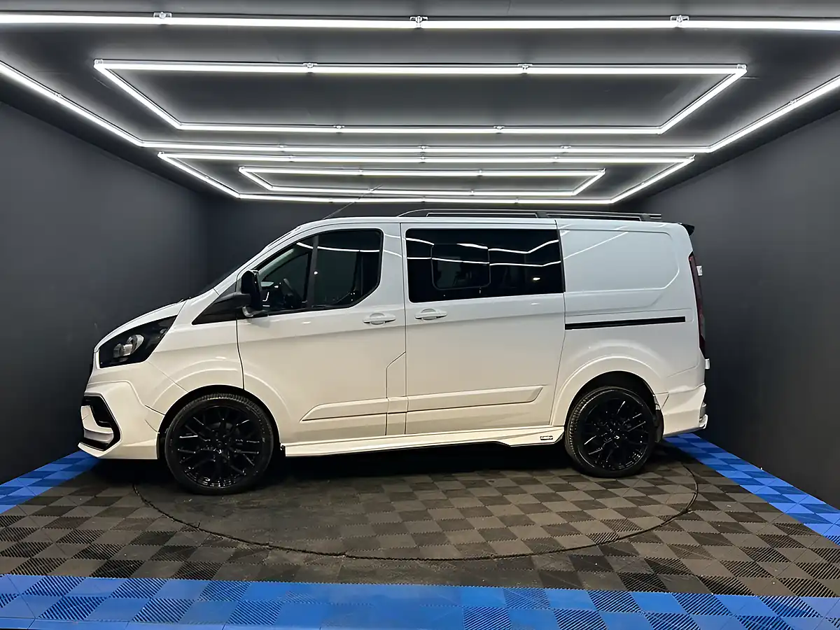 Used 2022 Ford Transit Custom Leader Crew Frozen White - Interior and Exterior details 17