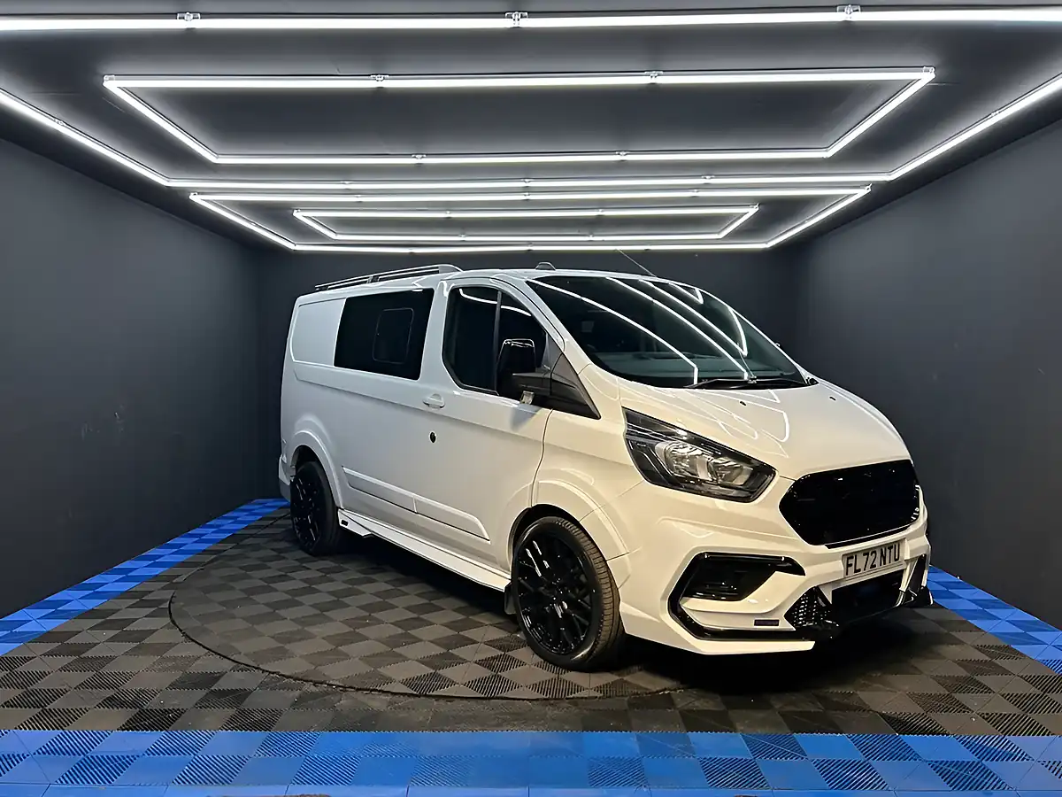 Used 2022 Ford Transit Custom Leader Crew Frozen White - Interior and Exterior details 3