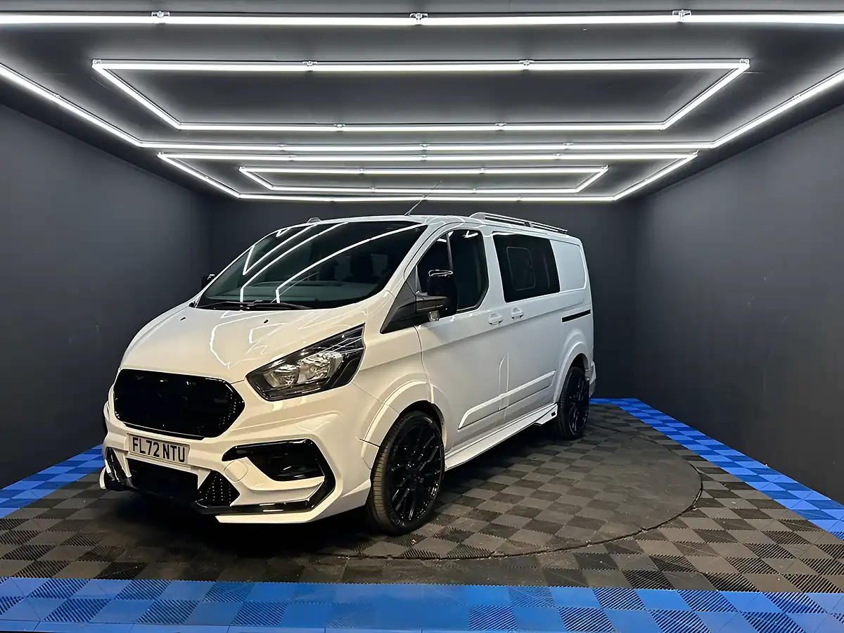 Used 2022 Ford Transit Custom Leader Crew Frozen White - Interior and Exterior details 6