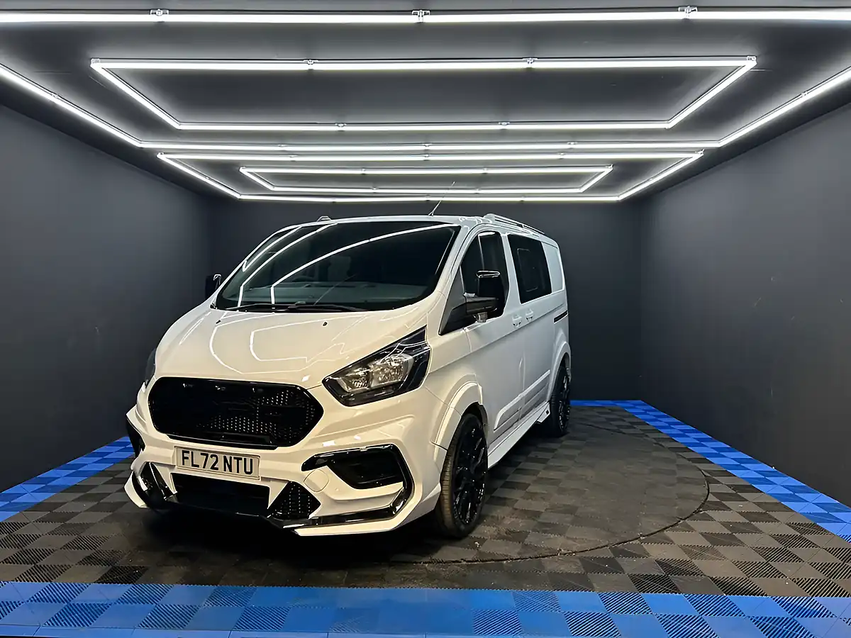 Used 2022 Ford Transit Custom Leader Crew Frozen White - Interior and Exterior details 7