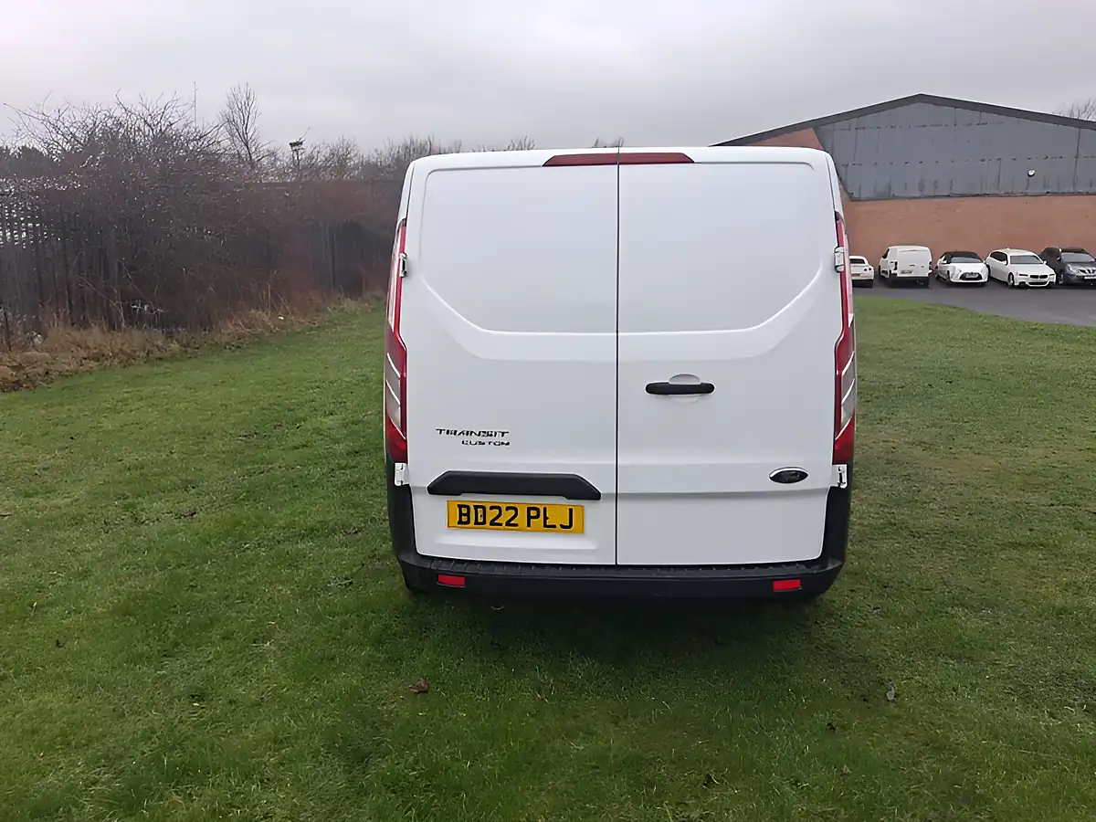 Used 2022 Ford Transit Custom Leader Crew Van Double Cab White - Interior and Exterior details 4