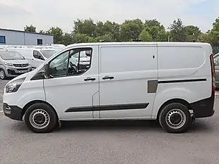 Used 2022 Ford Transit Custom Leader Frozen White - Interior and Exterior details 5