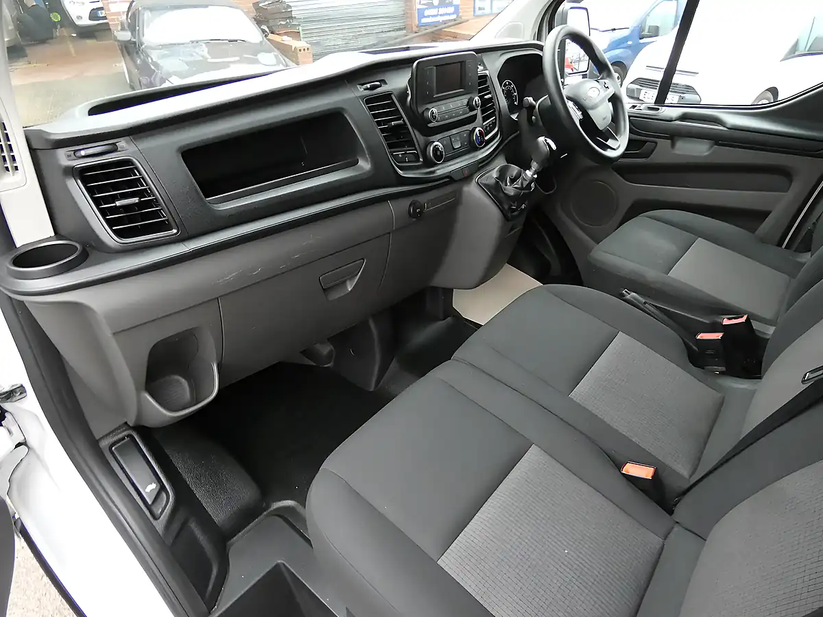 Used 2022 Ford Transit Custom Leader Frozen White (solid Colour) - Interior and Exterior details 18