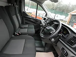 Used 2022 Ford Transit Custom Leader Frozen White (solid Colour) - Interior and Exterior details 2