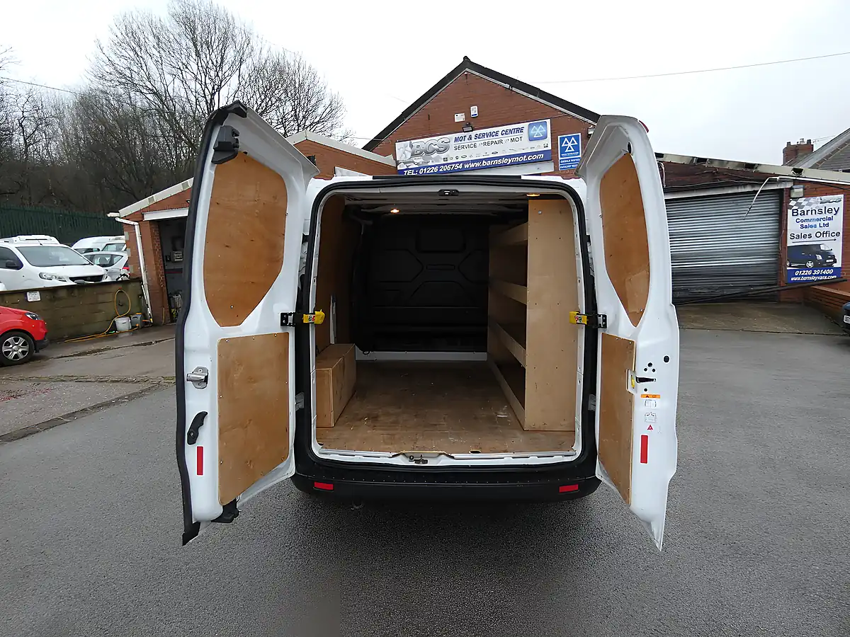 Used 2022 Ford Transit Custom Leader Frozen White (solid Colour) - Interior and Exterior details 3