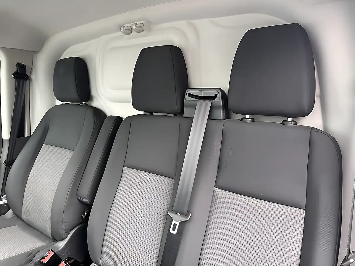 Used 2022 Ford Transit Custom Leader Frozen White (solid Paint) - Interior and Exterior details 12