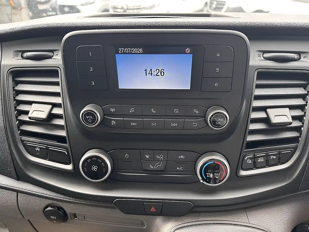 Used 2022 Ford Transit Custom Leader Frozen White (solid Paint) - Interior and Exterior details 15