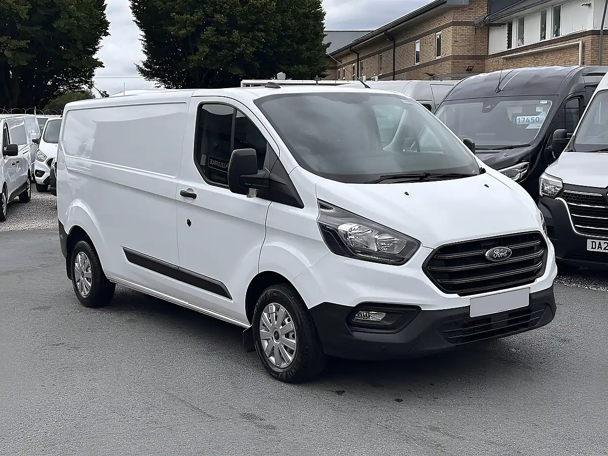Used 2022 Ford Transit Custom Leader Frozen White (solid Paint) - Interior and Exterior details 6