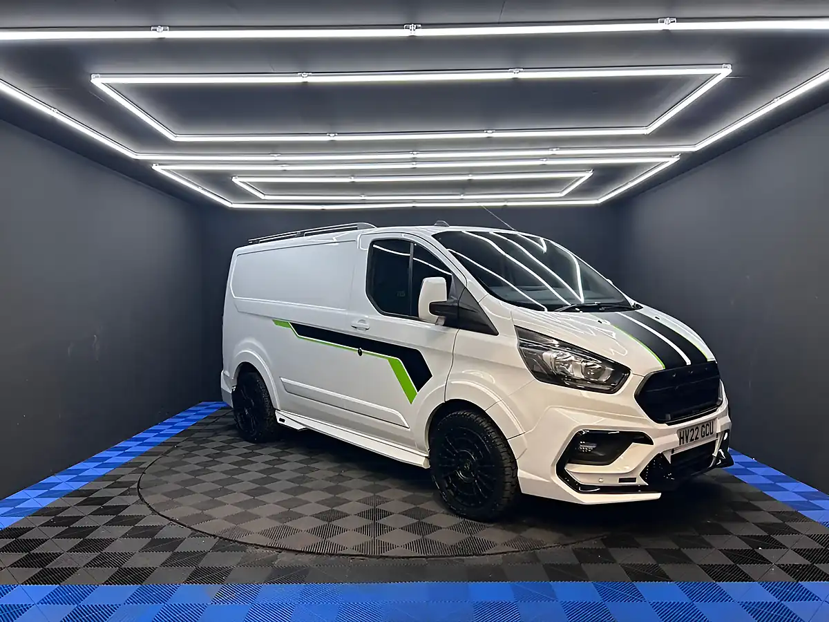 Used 2022 Ford Transit Custom Leader White - Front View