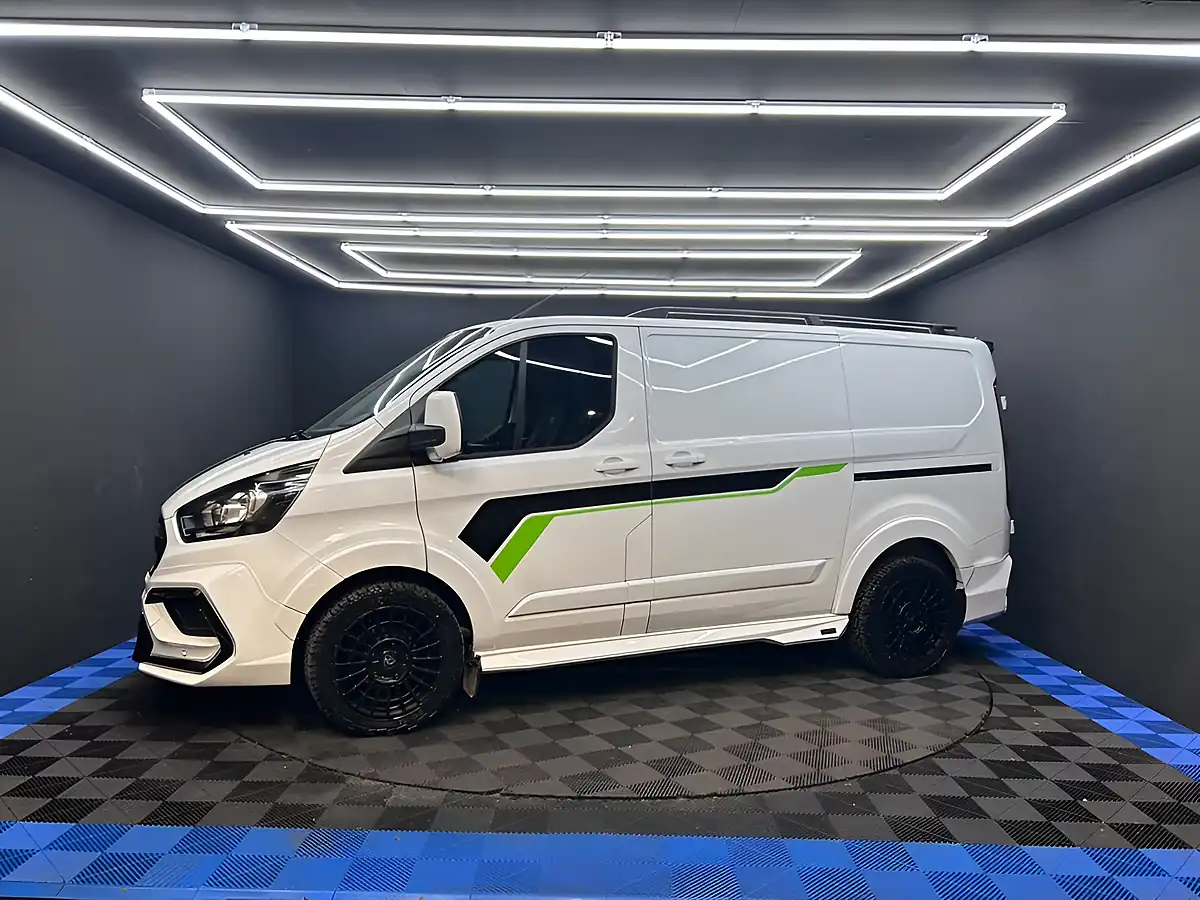 Used 2022 Ford Transit Custom Leader White - Interior and Exterior details 11