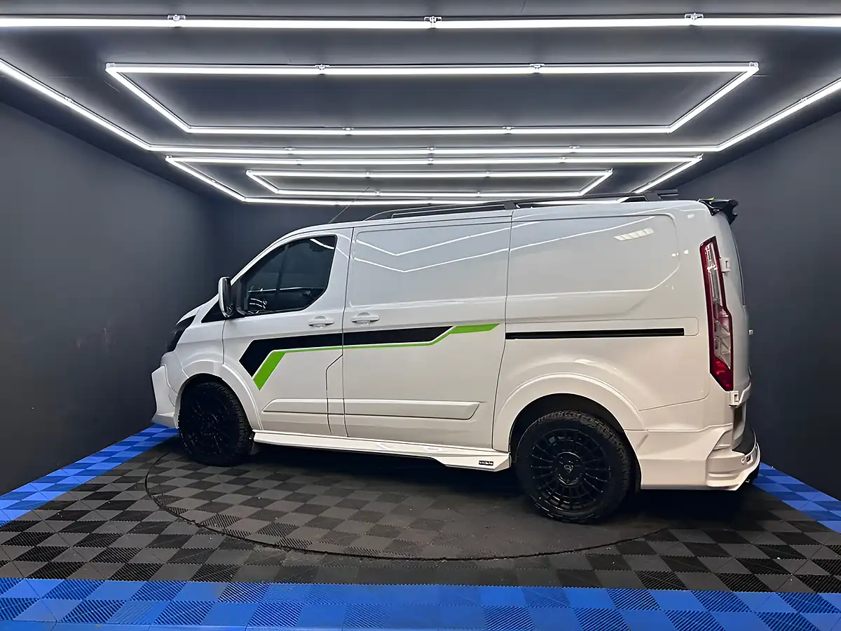 Used 2022 Ford Transit Custom Leader White - Interior and Exterior details 14