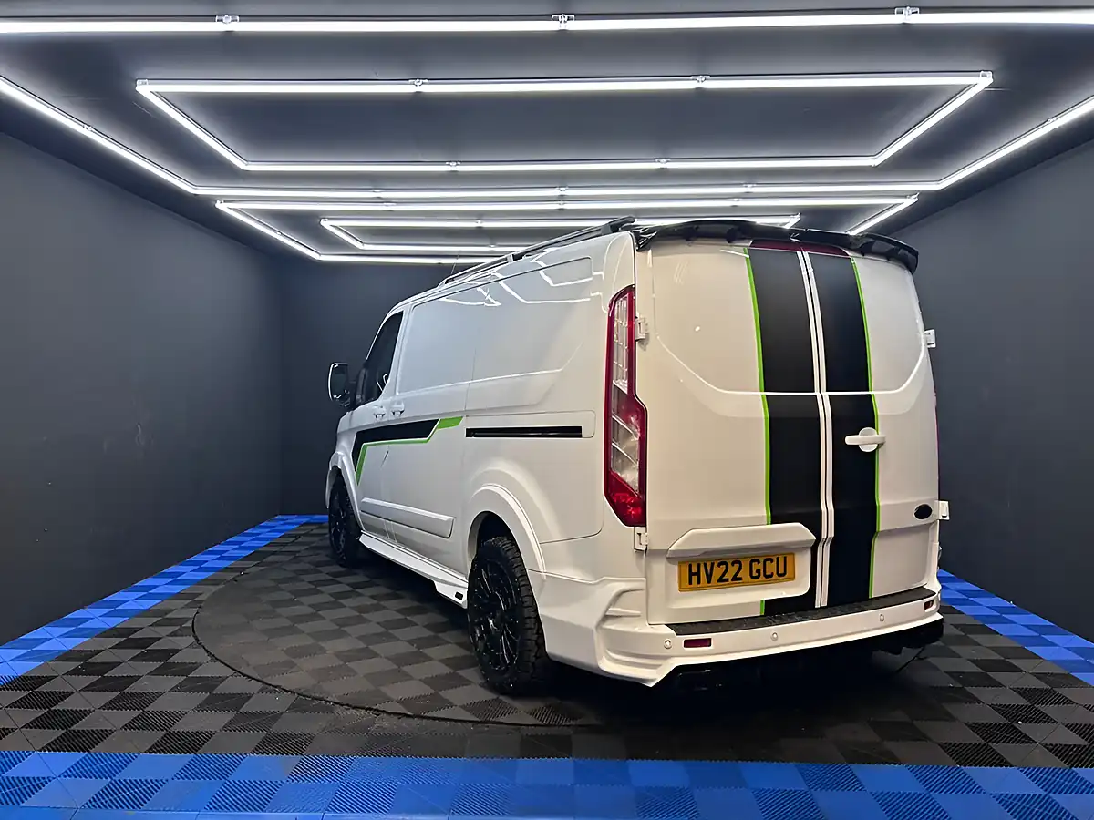 Used 2022 Ford Transit Custom Leader White - Interior and Exterior details 17