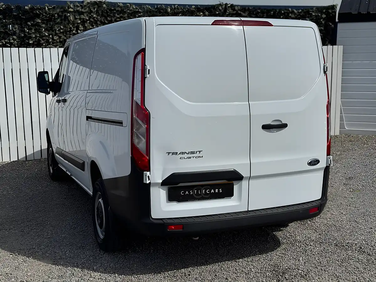 Used 2022 Ford Transit Custom Leader White - Interior and Exterior details 4