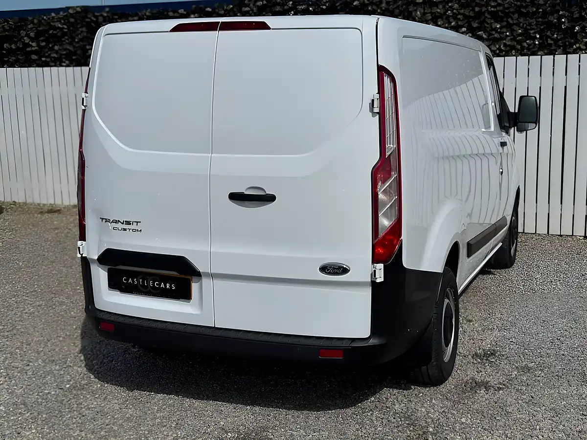 Used 2022 Ford Transit Custom Leader White - Interior and Exterior details 6
