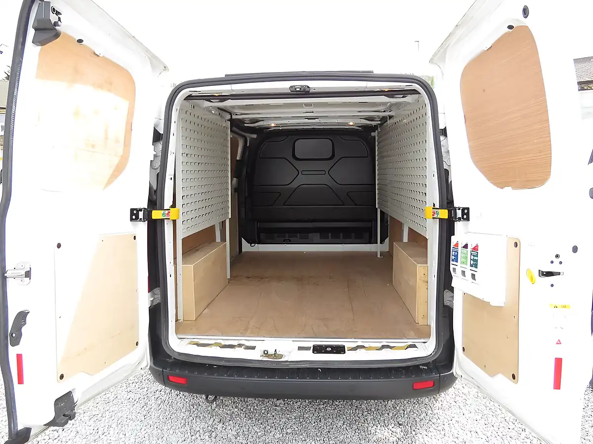 Used 2022 Ford Transit Custom Leader White - Interior and Exterior details 12
