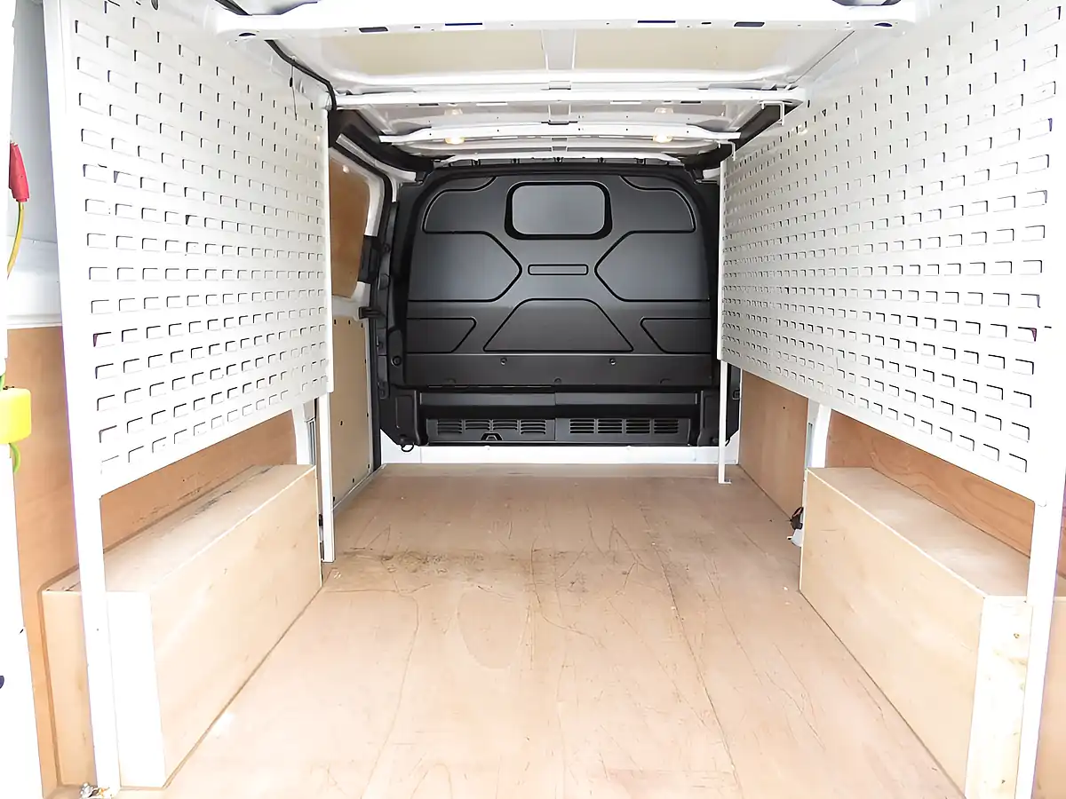 Used 2022 Ford Transit Custom Leader White - Interior and Exterior details 2