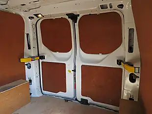 Used 2022 Ford Transit Custom Leader White - Interior and Exterior details 11