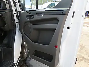 Used 2022 Ford Transit Custom Leader White - Interior and Exterior details 14