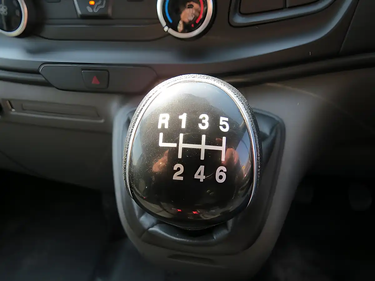 Used 2022 Ford Transit Custom Leader White - Interior and Exterior details 18