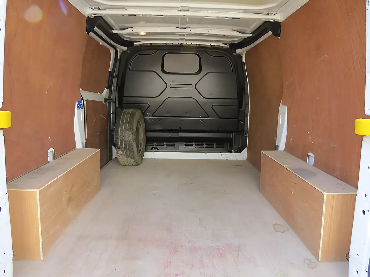 Used 2022 Ford Transit Custom Leader White - Interior and Exterior details 2