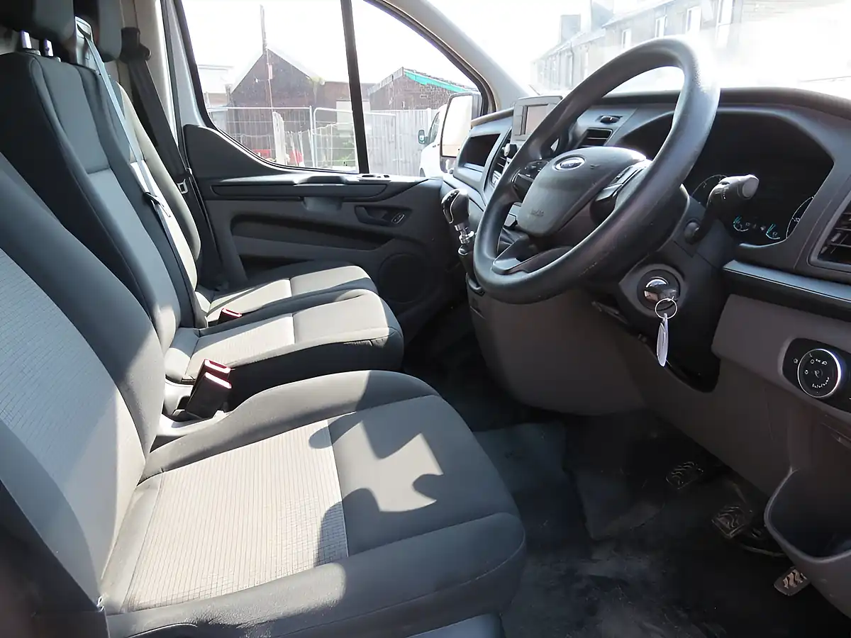 Used 2022 Ford Transit Custom Leader White - Interior and Exterior details 3