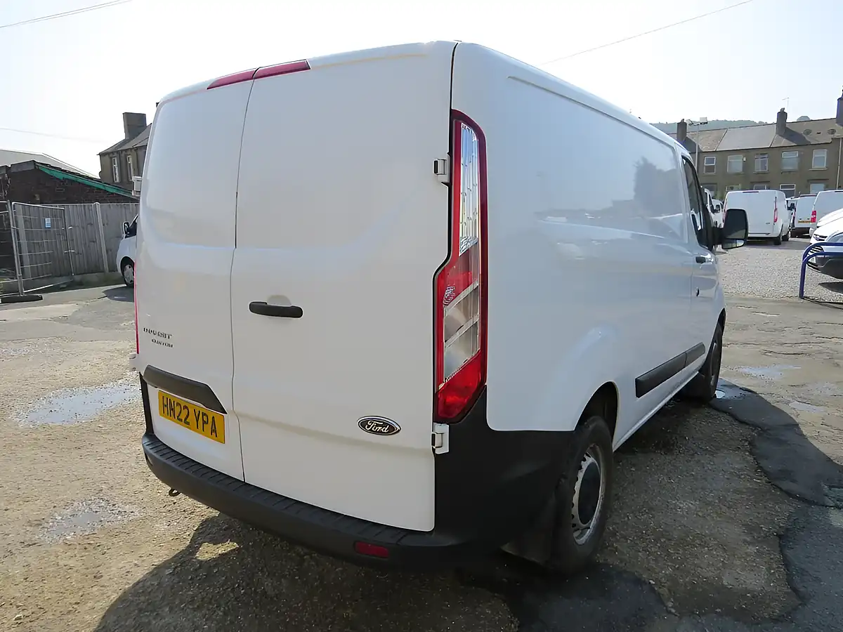 Used 2022 Ford Transit Custom Leader White - Interior and Exterior details 6