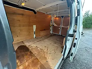 Used 2022 Ford Transit Custom Leader White - Interior and Exterior details 10