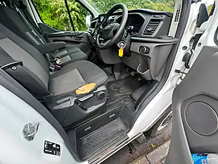 Used 2022 Ford Transit Custom Leader White - Interior and Exterior details 13