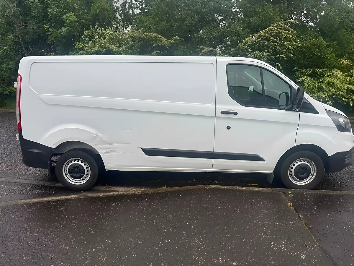 Used 2022 Ford Transit Custom Leader White - Interior and Exterior details 4