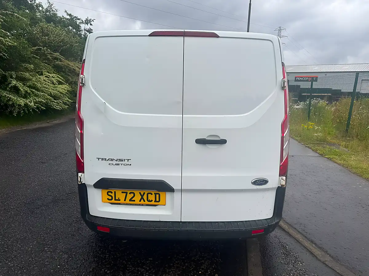 Used 2022 Ford Transit Custom Leader White - Interior and Exterior details 7