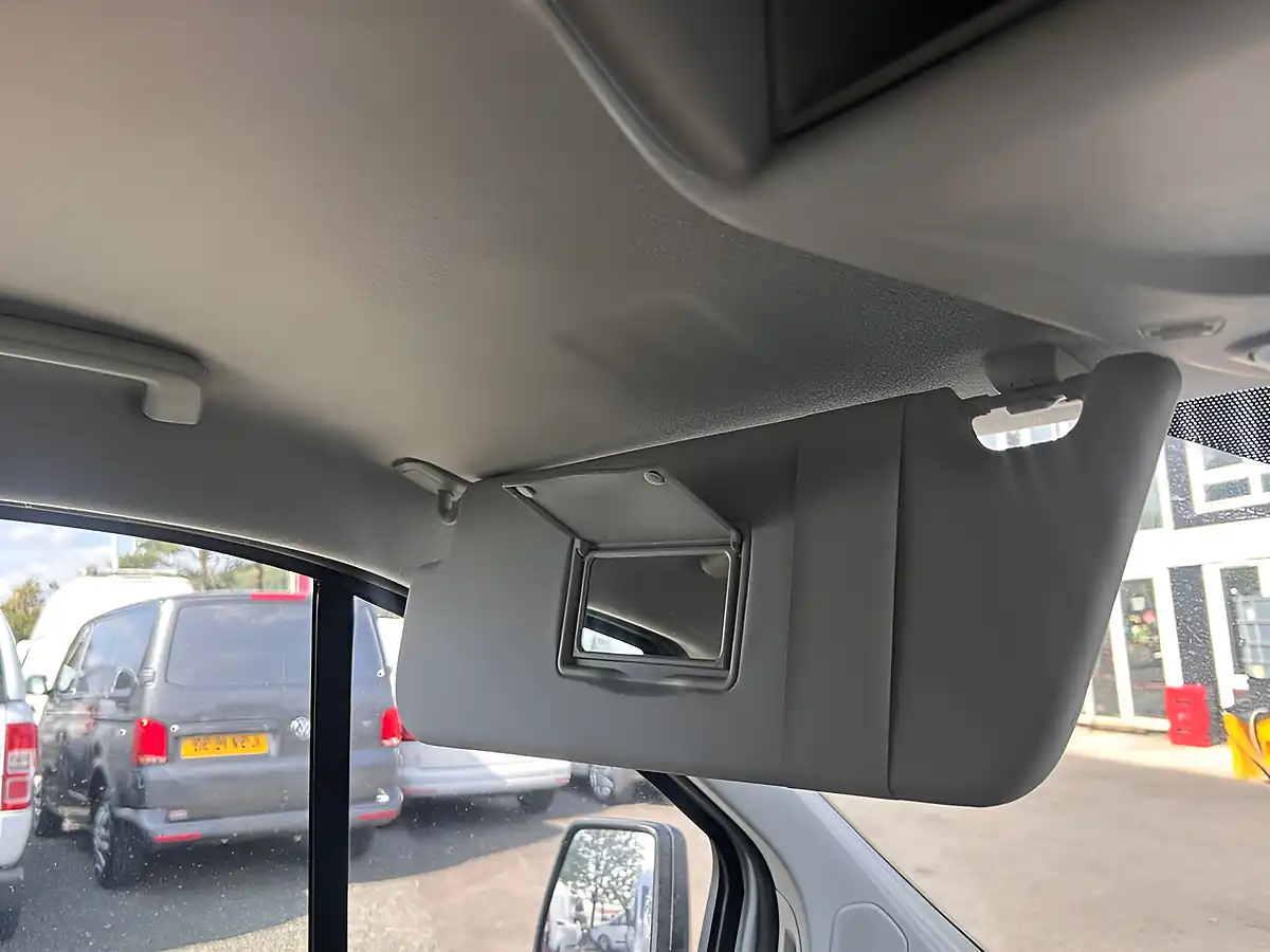 Used 2022 Ford Transit Custom Leader White - Interior and Exterior details 14