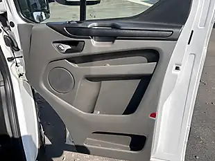 Used 2022 Ford Transit Custom Leader White - Interior and Exterior details 17