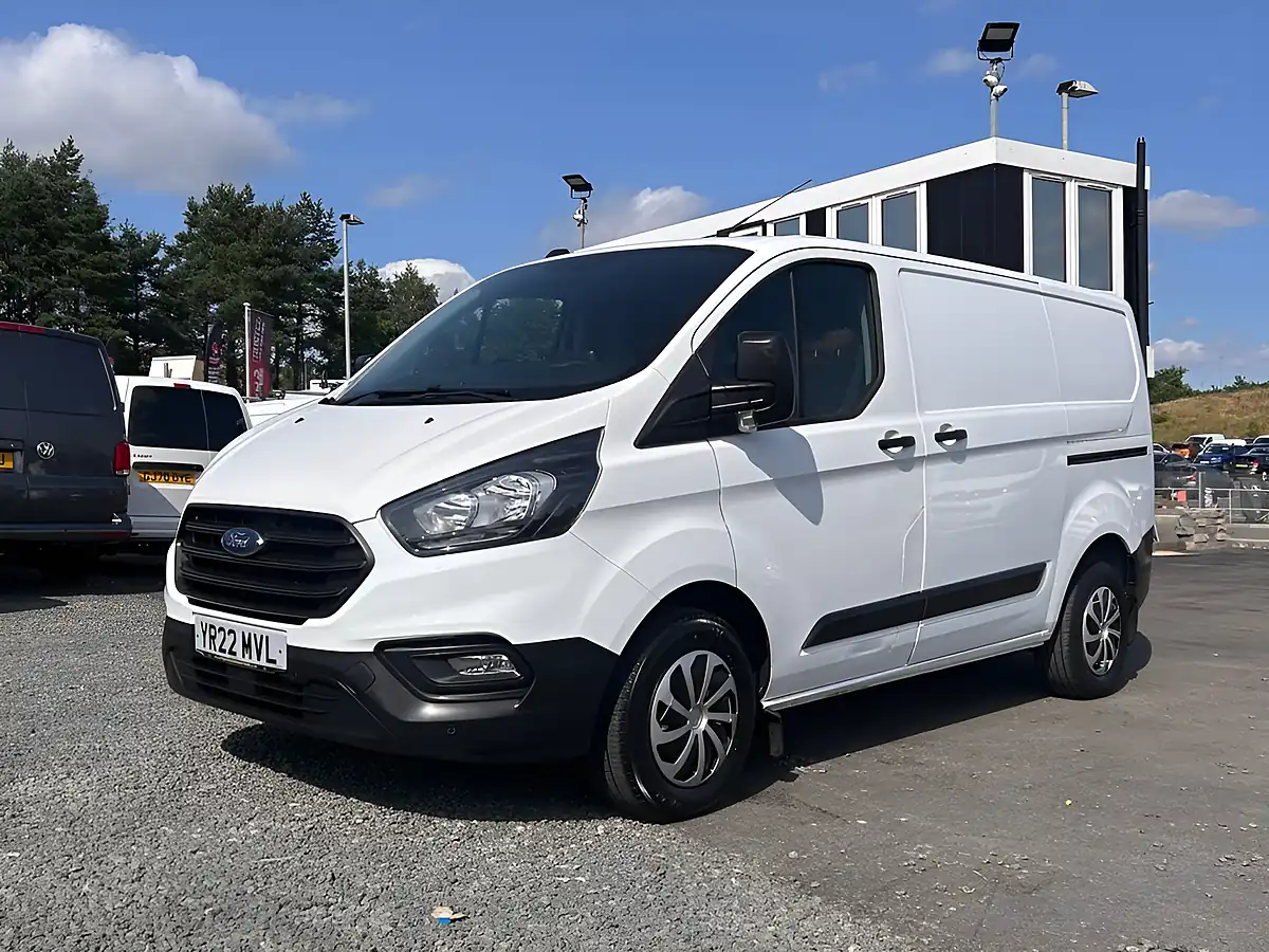 Used 2022 Ford Transit Custom Leader White - Interior and Exterior details 8