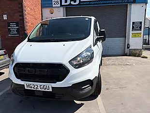 Used 2022 Ford Transit Custom Leader White - Interior and Exterior details 13
