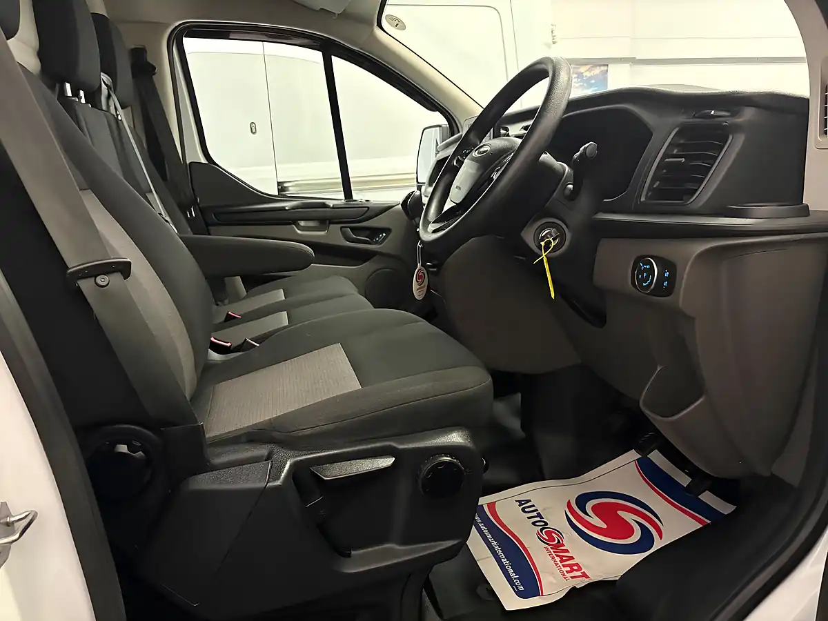 Used 2022 Ford Transit Custom Leader White - Interior and Exterior details 18