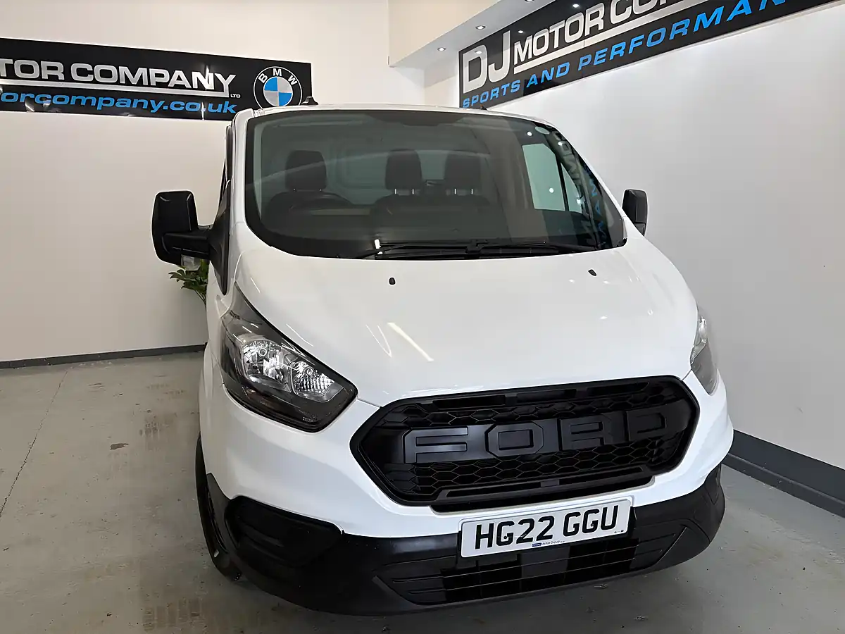 Used 2022 Ford Transit Custom Leader White - Interior and Exterior details 6