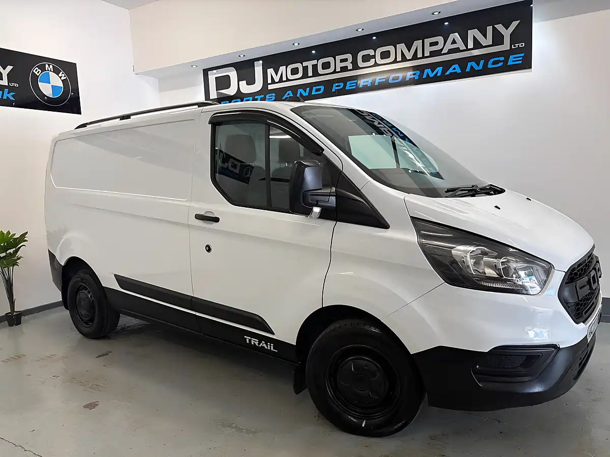 Used 2022 Ford Transit Custom Leader White - Interior and Exterior details 7